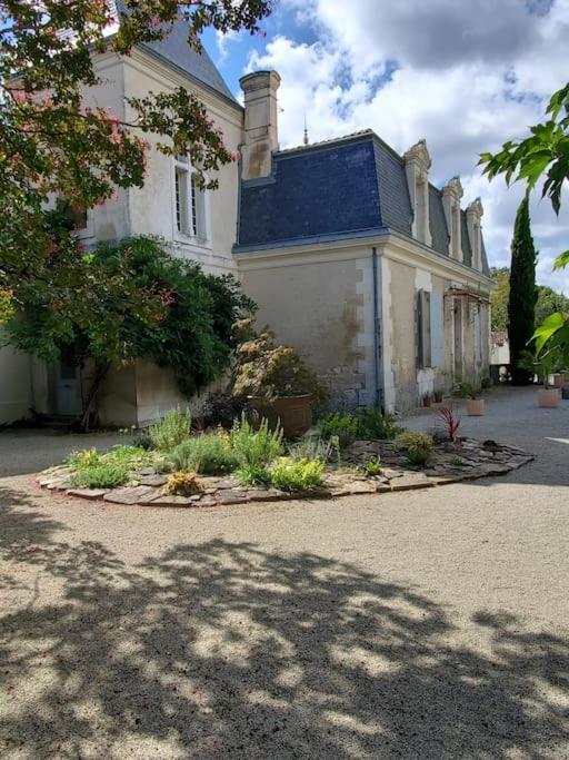 La Grelauderie 8 Apartamento Saintes Exterior foto